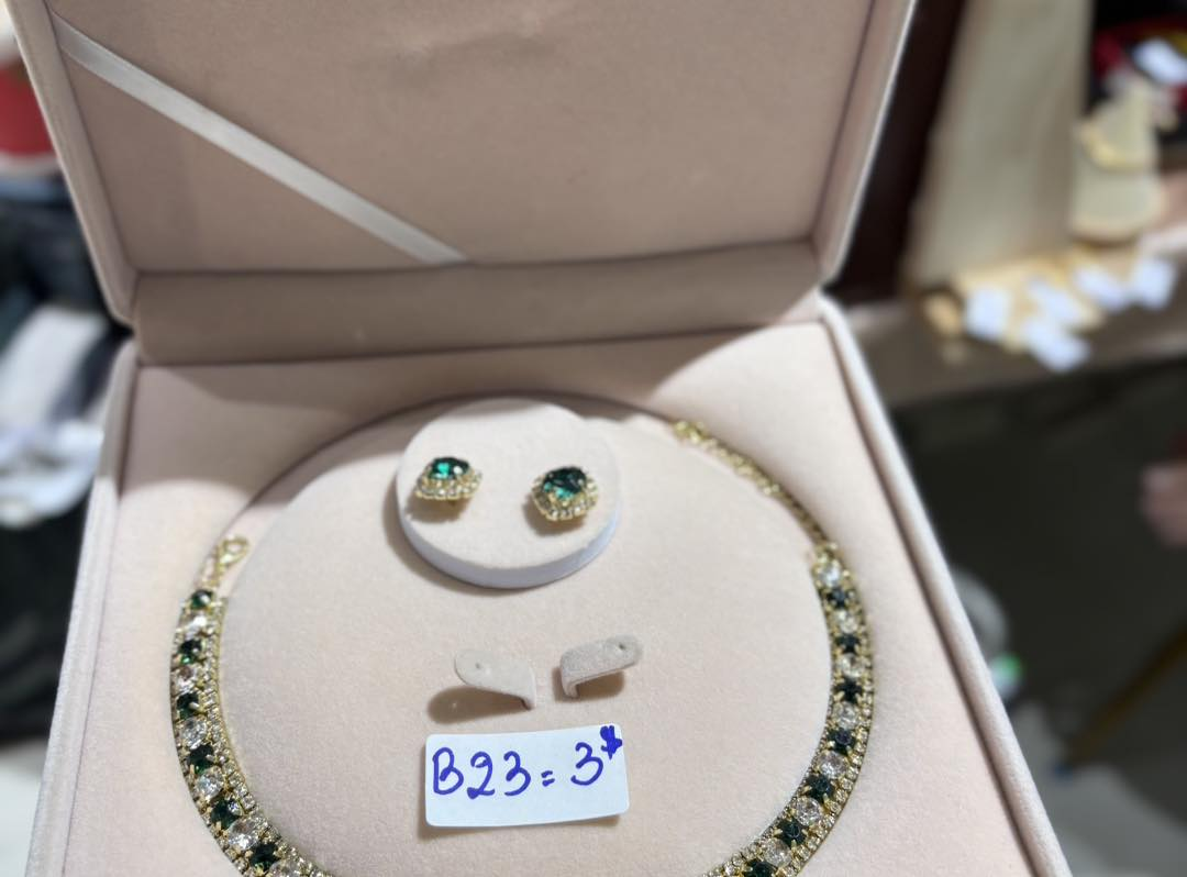 Emerald Stud Earrings